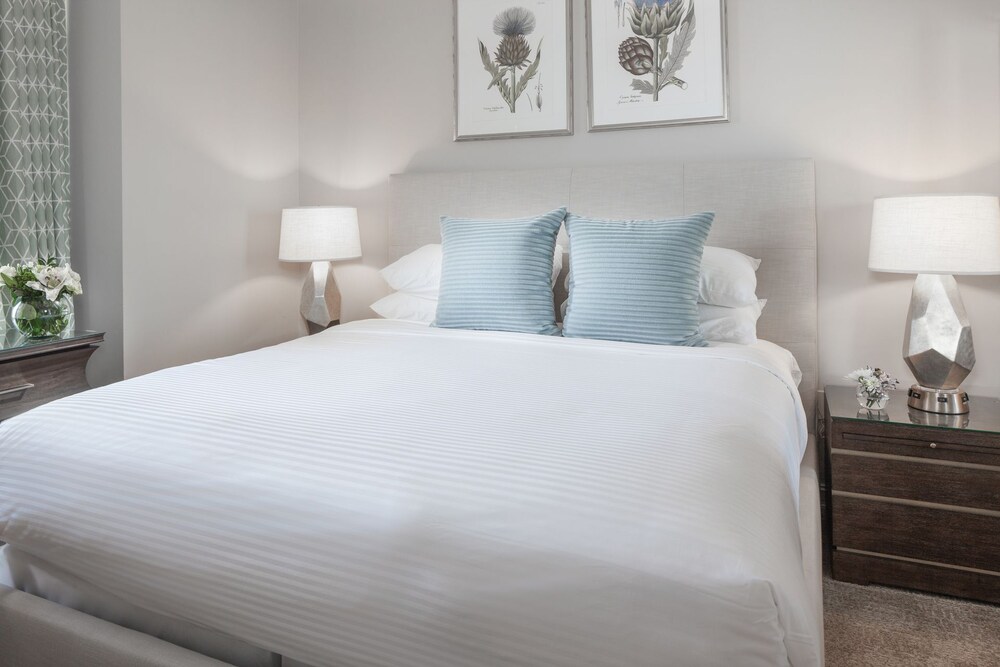 1 Bedroom Suite non refundable - Guestroom