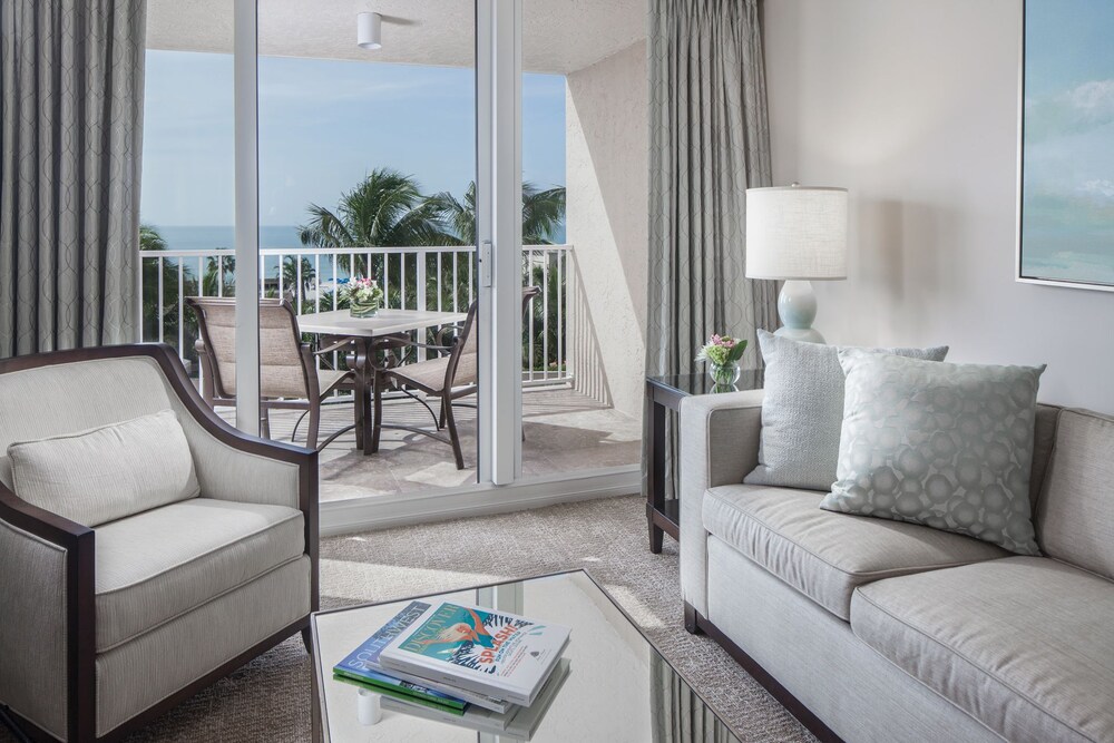 1 Bedroom Suite non refundable - Guestroom