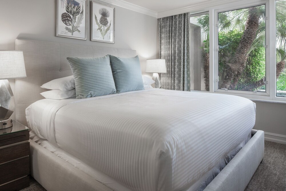 1 Bedroom Suite non refundable - Guestroom