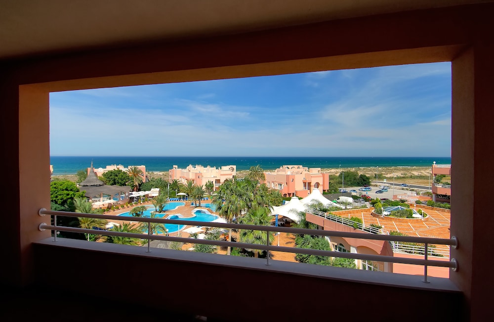 Beach/Ocean View