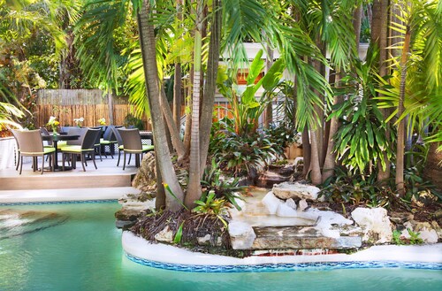 Westwinds Inn