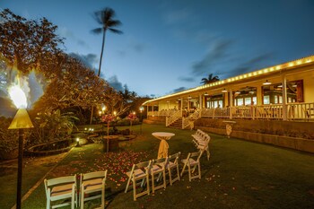 Outdoor Banquet Area