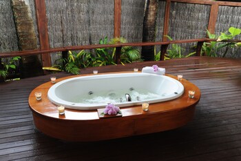 Jetted Tub