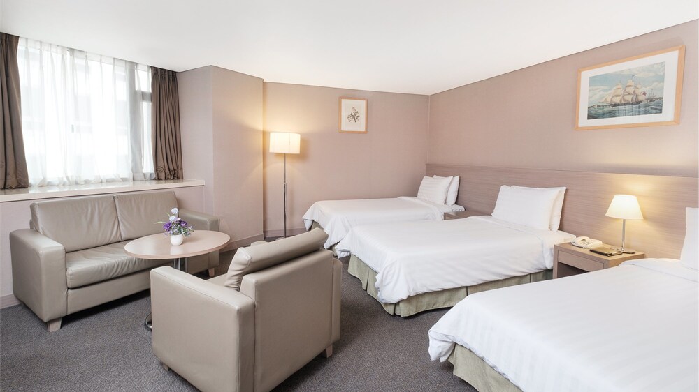 Guestroom