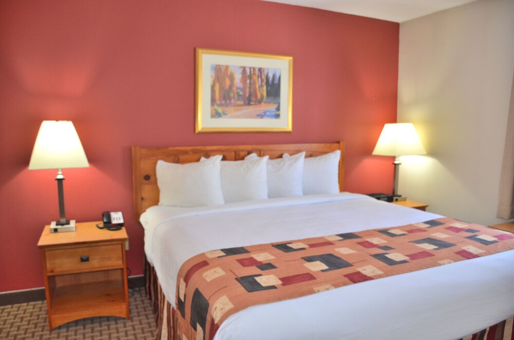 Room, Cresthill Suites Syracuse