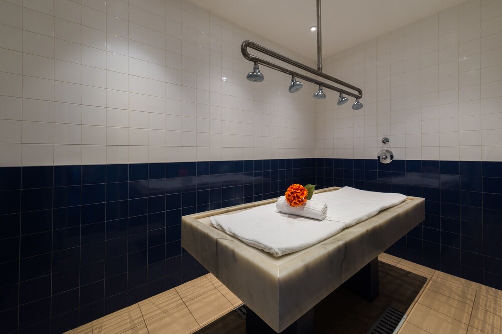 Vichy Shower