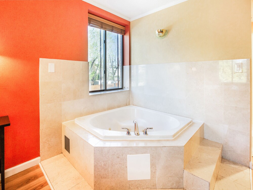 Jetted Tub