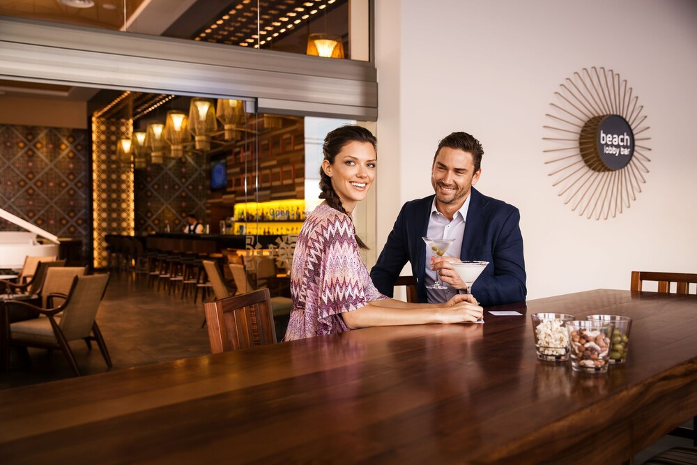 Hotel Bar