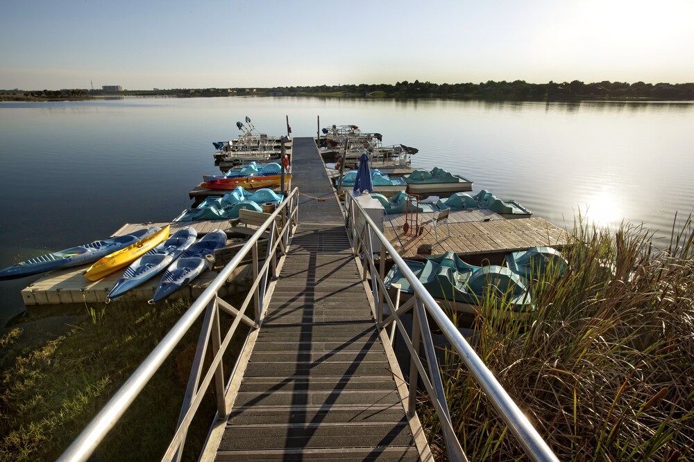 Dock