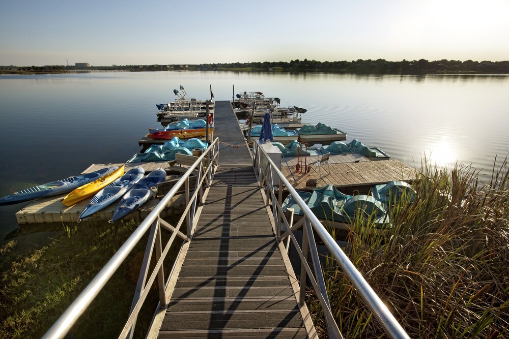 Dock, Westgate Lakes Resort & Spa Universal Studios Area