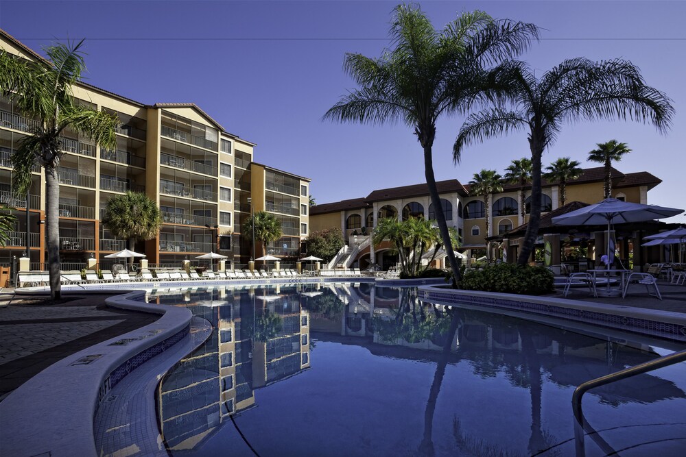 Outdoor pool, Westgate Lakes Resort & Spa Universal Studios Area