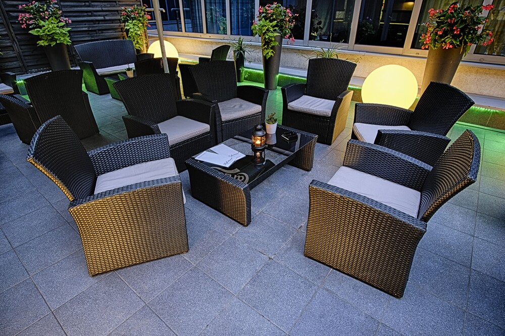 Hotel Bar