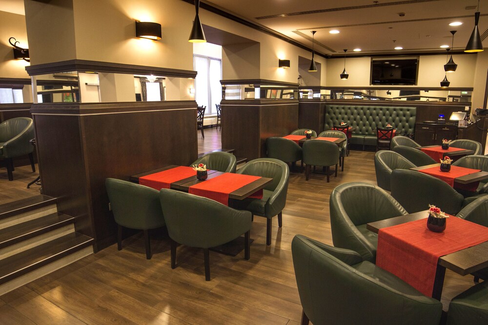 Hotel Bar