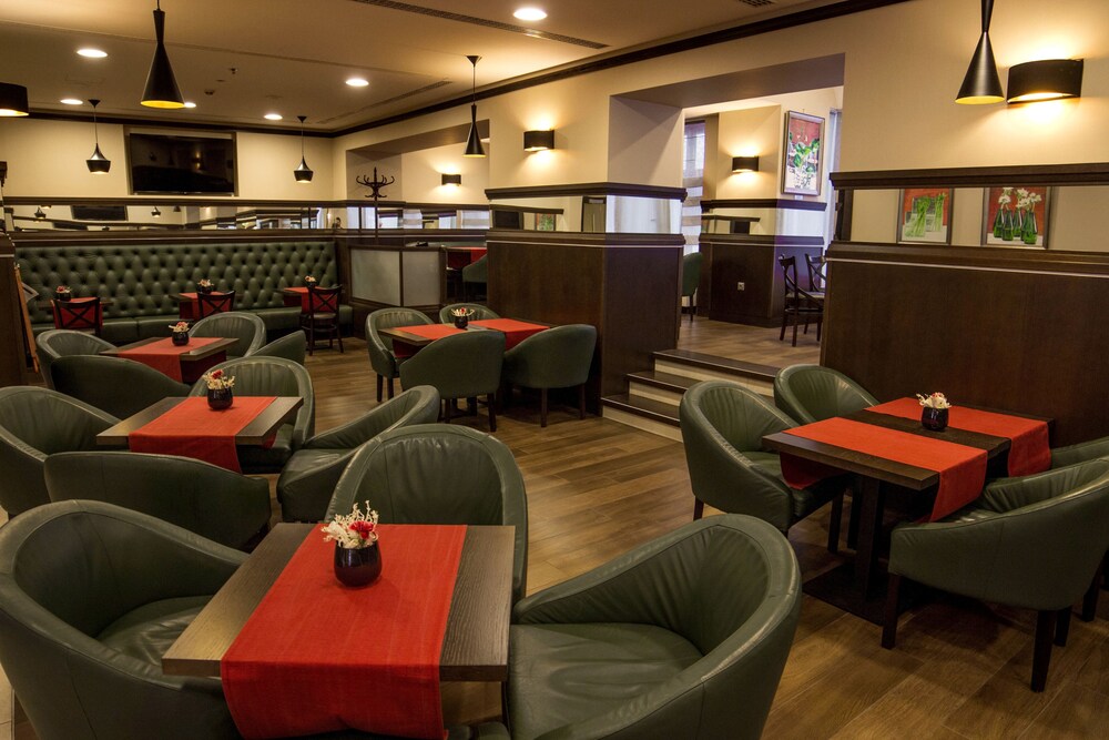 Hotel Bar