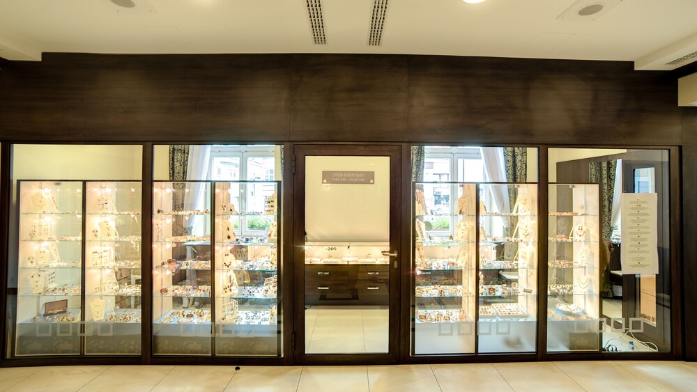 Gift Shop