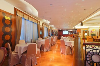 Hotel Lounge