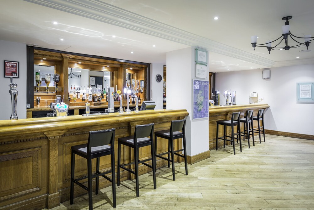 Hotel Bar
