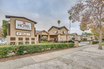 Hotel Front