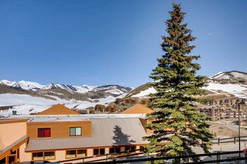 Guestroom View