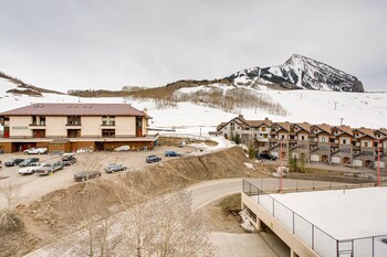 Guestroom View