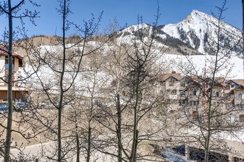 Guestroom View