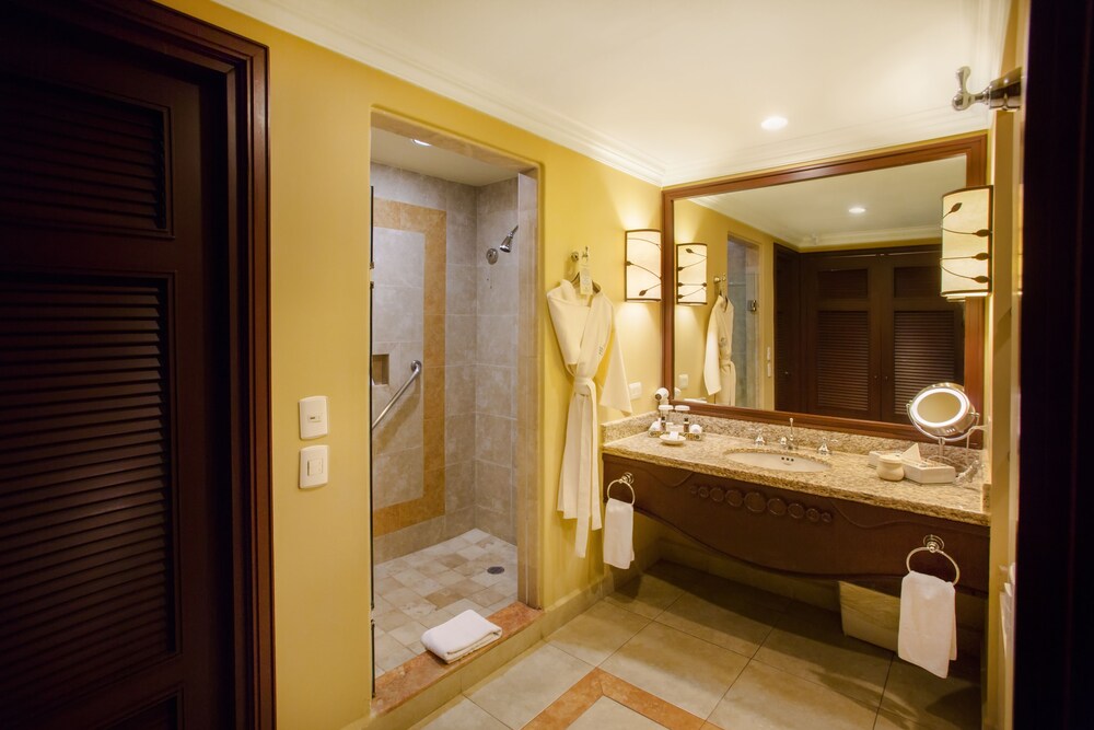 Bathroom, Pueblo Bonito Sunset Beach Golf & Spa Resort - All Inclusive