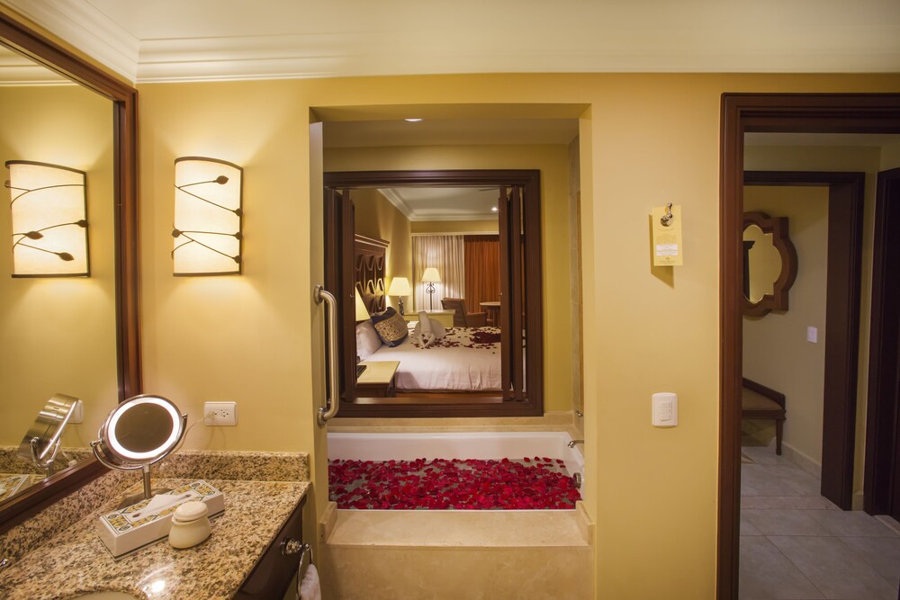 Bathroom, Pueblo Bonito Sunset Beach Golf & Spa Resort - All Inclusive