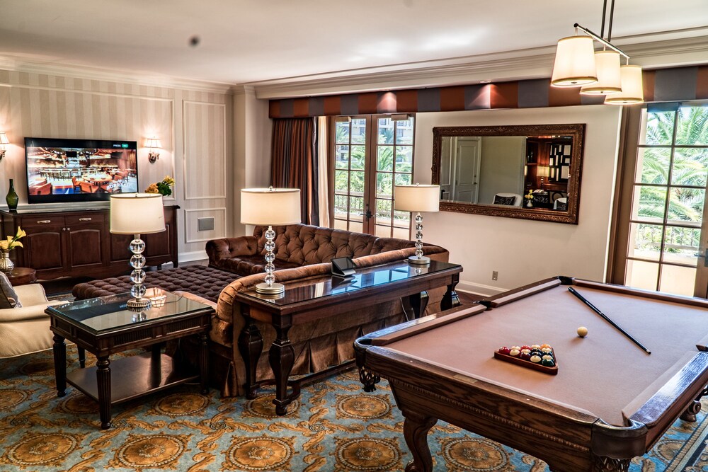 Living room, Green Valley Ranch Resort and Spa