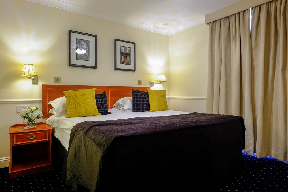 Standard Apartment, 2 Bedrooms - Guestroom