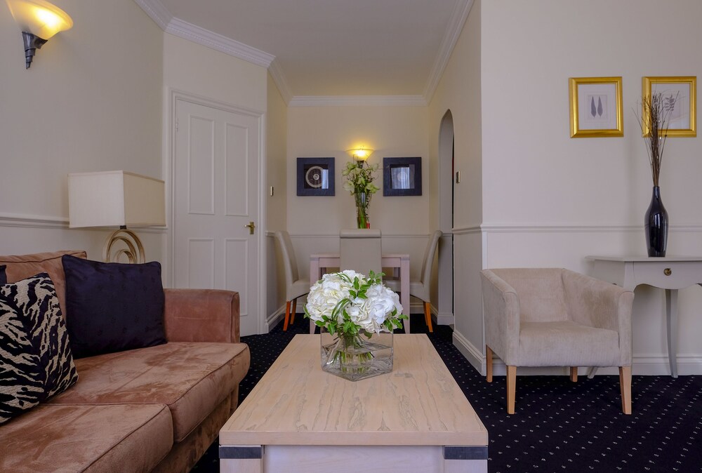 Standard Apartment, 2 Bedrooms, 2 Bathrooms - Guestroom