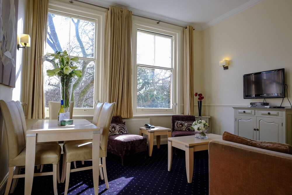 Standard Apartment, 3 Bedrooms - Guestroom