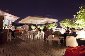Hotel Bar