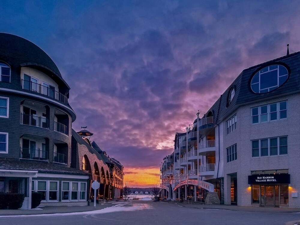 Hotel Front - Evening/Night