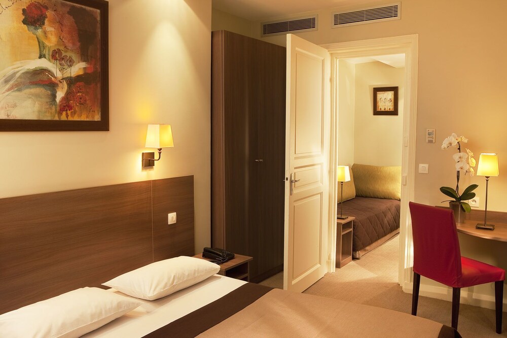 Guestroom