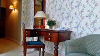 Standard Double Room (street side)