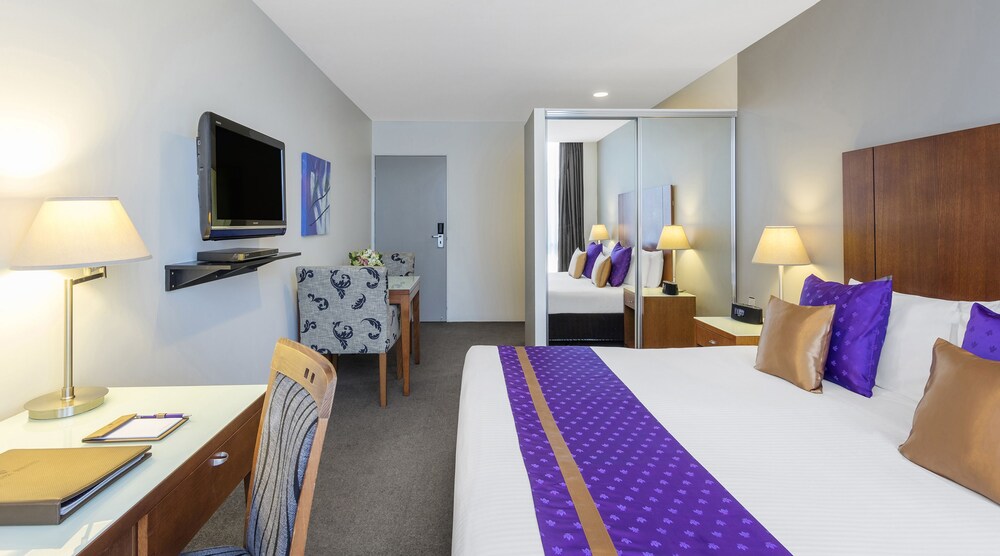 Accessible Studio King Room - Guestroom