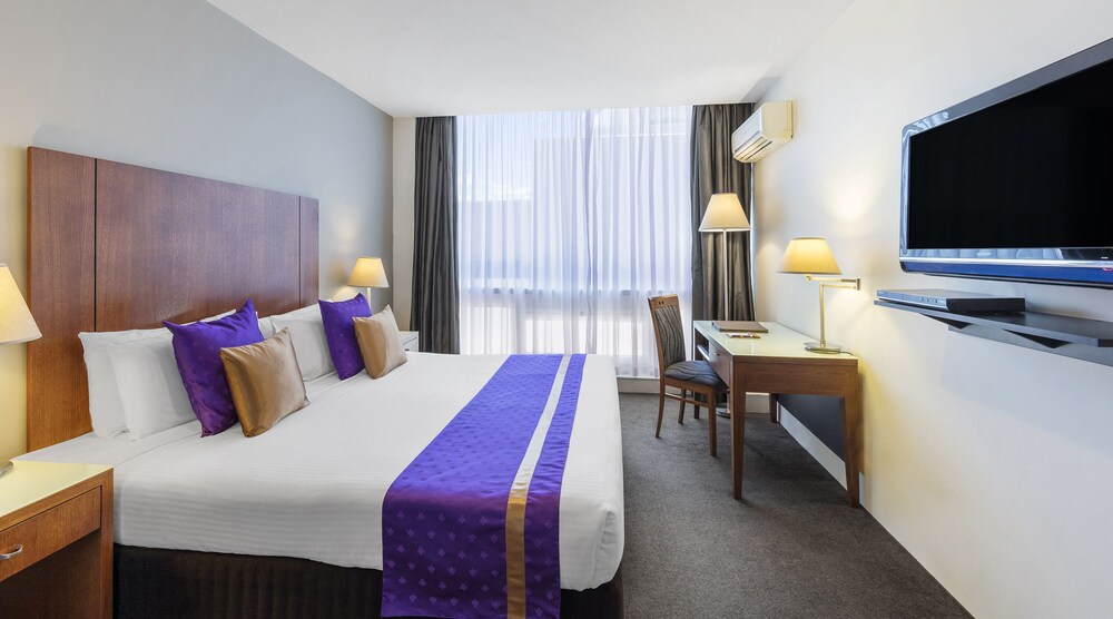 Accessible Studio King Room - Guestroom
