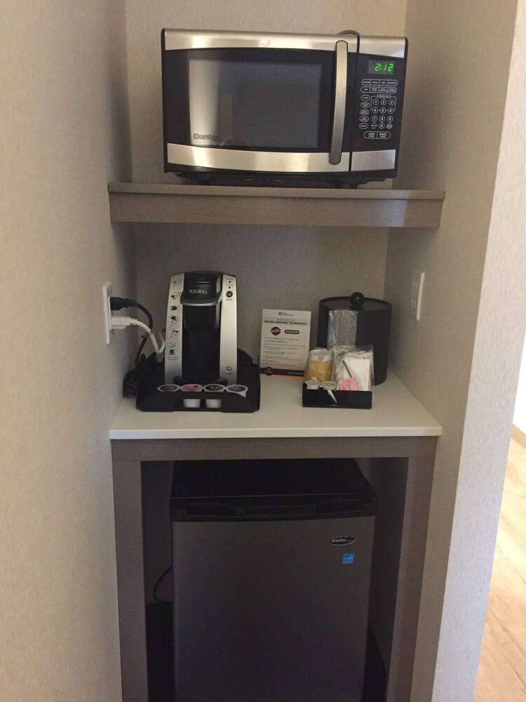 Mini-Refrigerator
