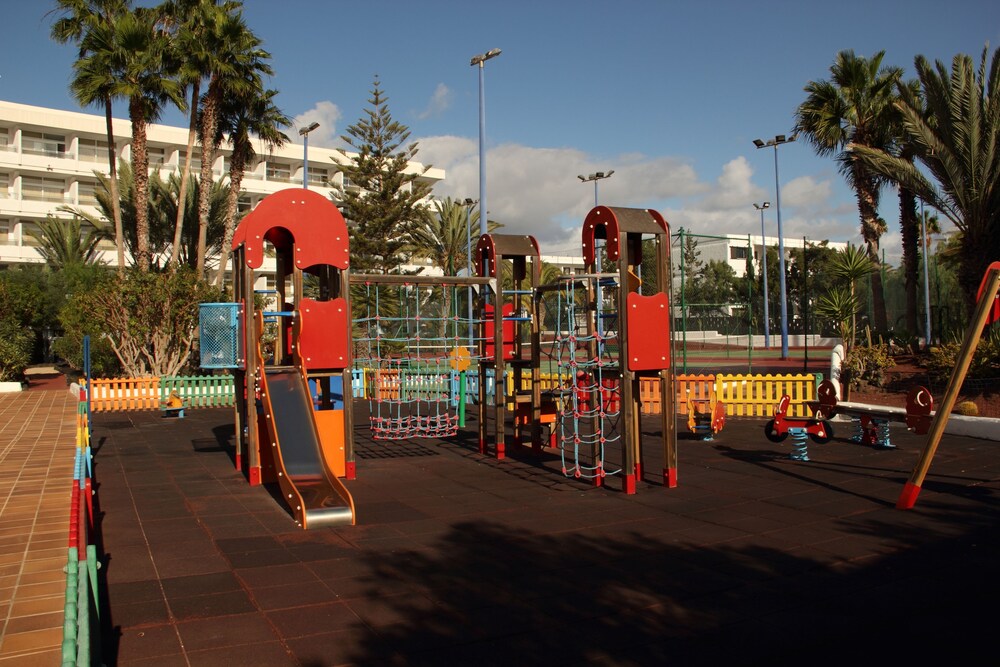 Childrens Play Area - Outdoor