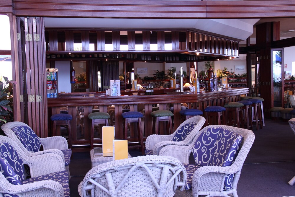 Hotel Bar