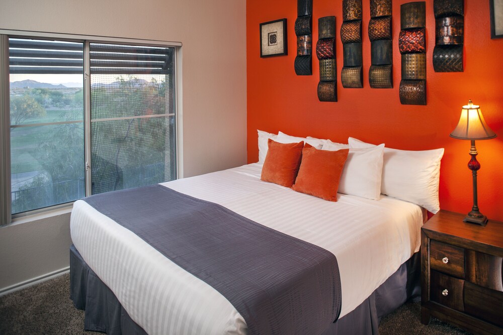 Deluxe Condo, 2 Bedrooms, 2 Bathrooms - Guestroom View