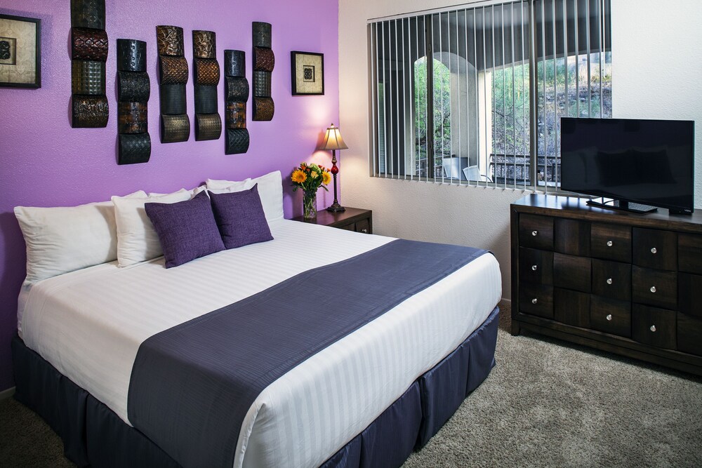 Deluxe Condo, 3 Bedrooms, 2 Bathrooms - Guestroom View