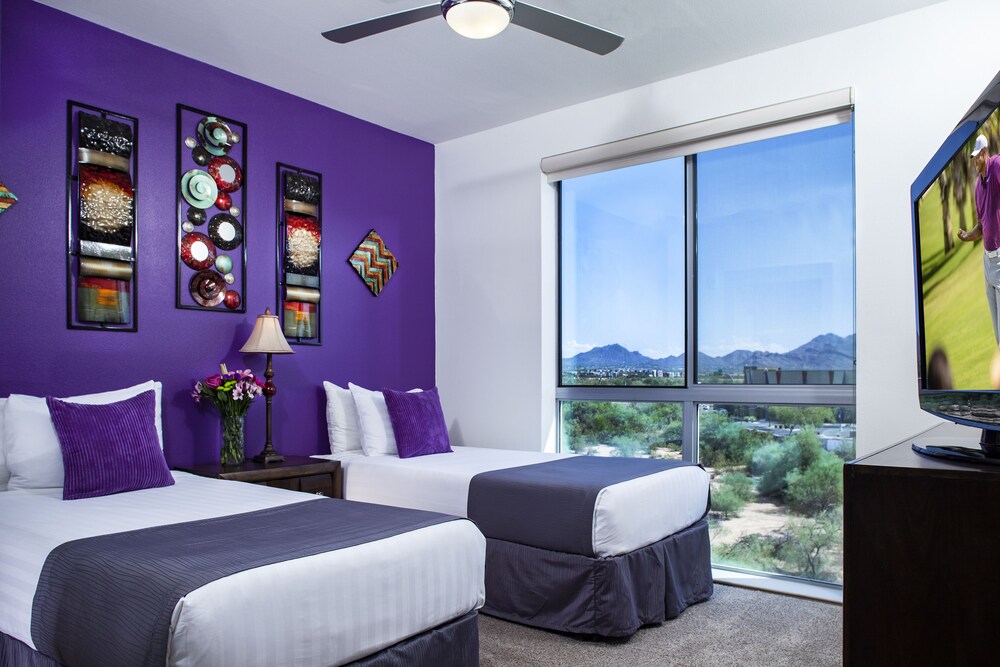Deluxe Condo, 2 Bedrooms, 2 Bathrooms - Guestroom