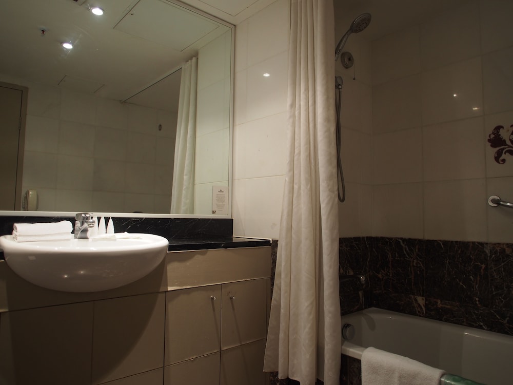 One bedroom suite - Bathroom