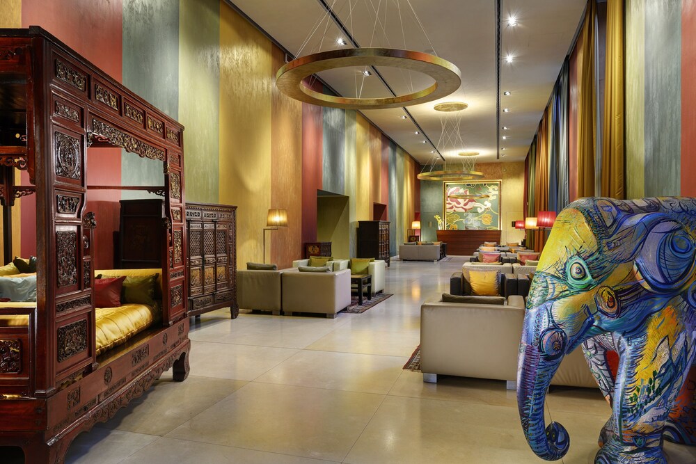 Hotel Bar