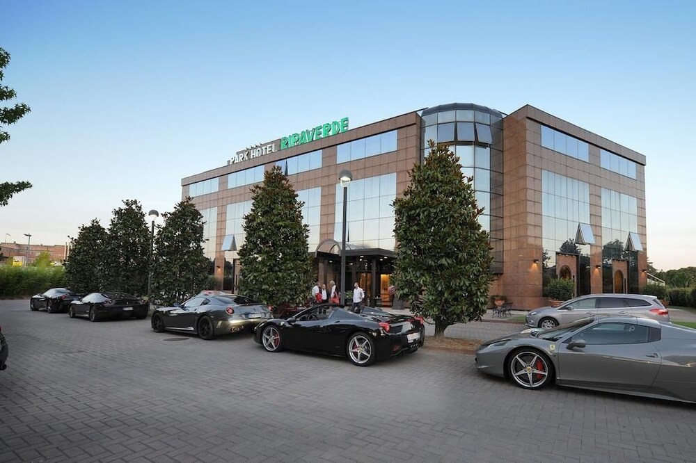 Hotel Front