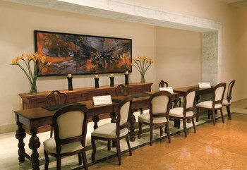 Concierge Desk