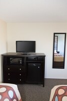Family Suite, 2 Queen Beds, Microwave