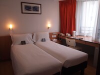 Superior Room, 2 Single Beds, City View