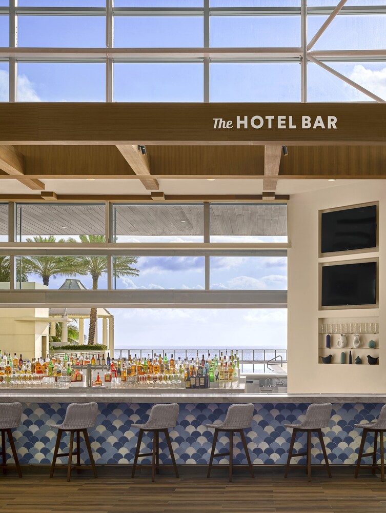 Hotel Bar